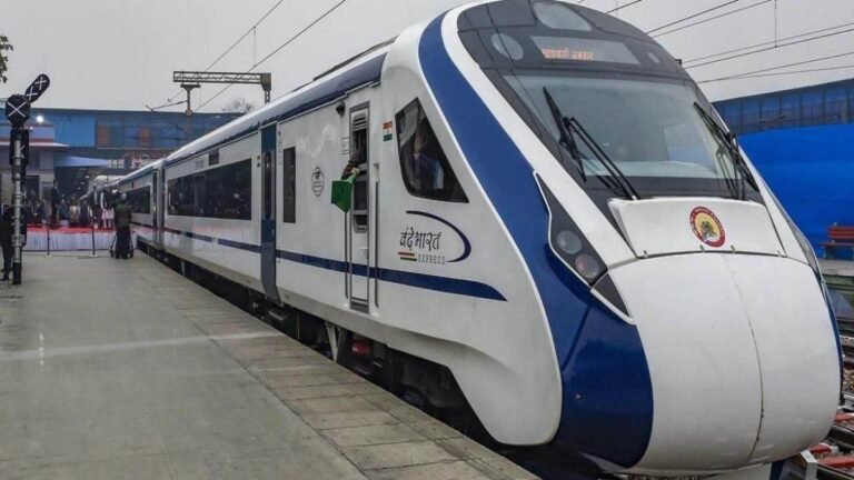Durg Visakhapatnam Vande Bharat Train: 15 सितंबर से दौड़ेगी दुर्ग – विशाखापत्तनम वंदे भारत एक्सप्रेस… चेयर कार होगी, स्लीपर नहीं