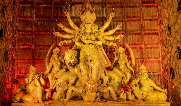 Mahalaya 2024 । बंगाल में की जाती है देवी दुर्गा की विशेष पूजा, जानें इसका धार्मिक महत्व