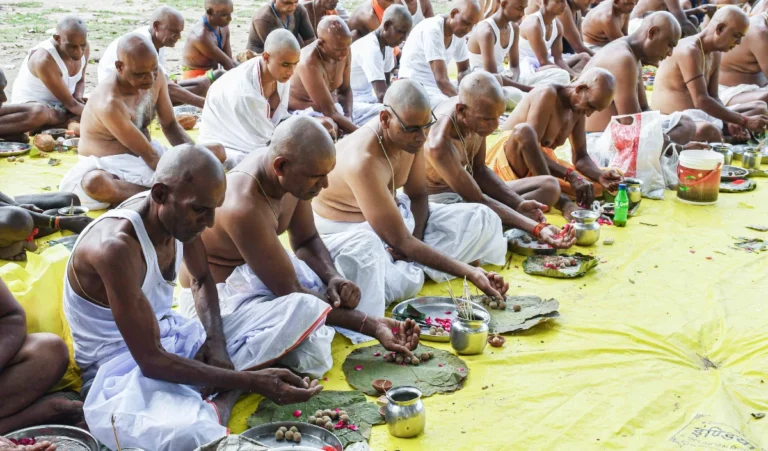 Pitru Paksha Amavasya 2024: जानिए सर्व पितृ अमावस्या के दिन क्या करें और क्या न करें?