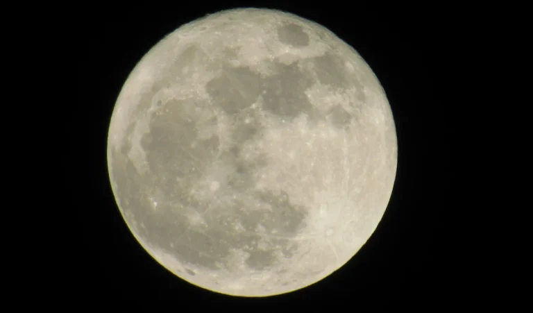 Sharad Purnima 2024: कब है शरद पूर्णिमा? जानें खीर खाने का महत्व