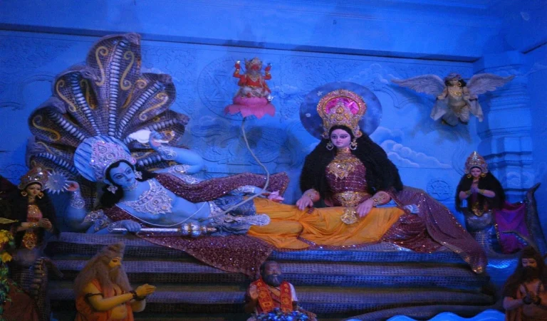 Thursday Upay: गुरुवार को इन उपायों को करने से चमक जाएगा भाग्य, वैवाहिक जीवन होगा खुशहाल