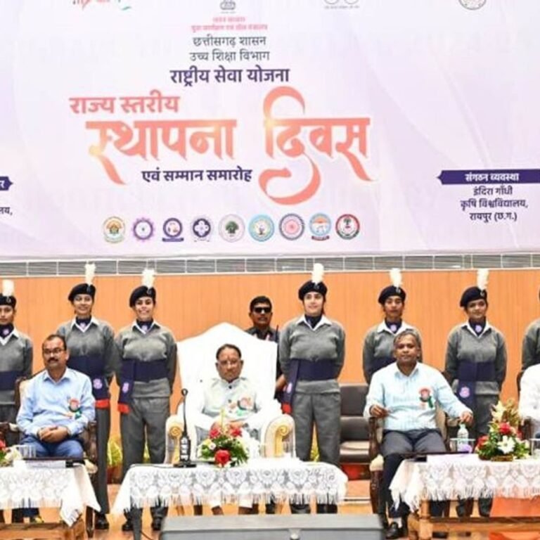 NSS की स्टेट यूनिट को 50 लाख देने का ऐलान:रायपुर में युवाओं के बीच पहुंचे सीएम साय; छत्तीसगढ़ को सबसे स्वच्छ बनाने की दिलाई शपथ