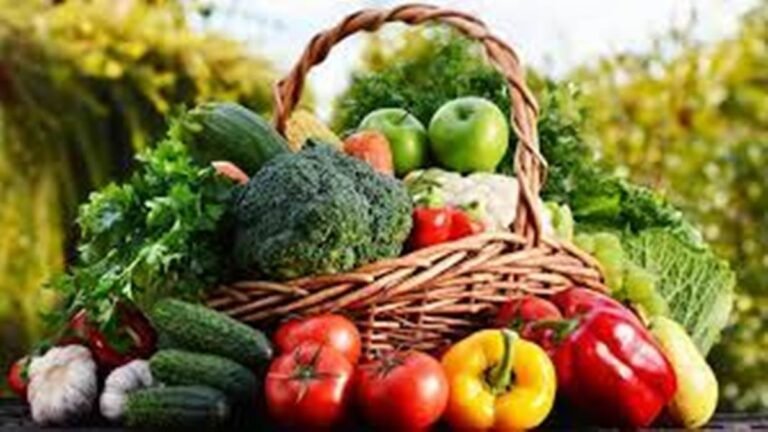 कालोनी देख कर बदल जाते हैं सब्जियों के भाव, त्यौहारों का भी भारी असर