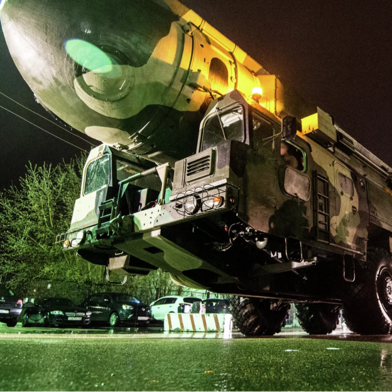 रूस ने परमाणु मिसाइल दागने का अभ्यास किया:राष्ट्रपति पुतिन ने खुद मॉनिटरिंग की; करीब 2 साल से यूक्रेन से जारी है जंग