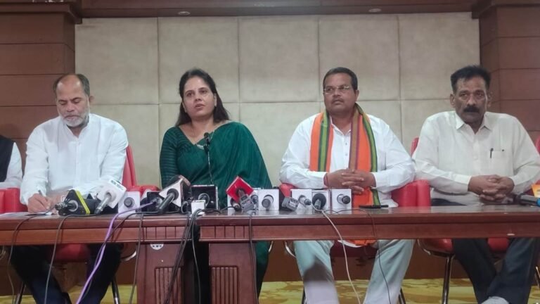 दक्षिण के रण के लिए आरोप-प्रत्यारोप का दौर तेज, भाजपा बोली- धर्म और जाति कांग्रेस का हथियार, कांग्रेस ने किया पलटवार