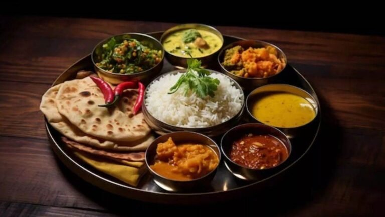ओवर ईटिंग स्वास्थ्य के लिए खतरा! सीमित आहार करने से मिलेंगे ये जबरदस्त फायदे