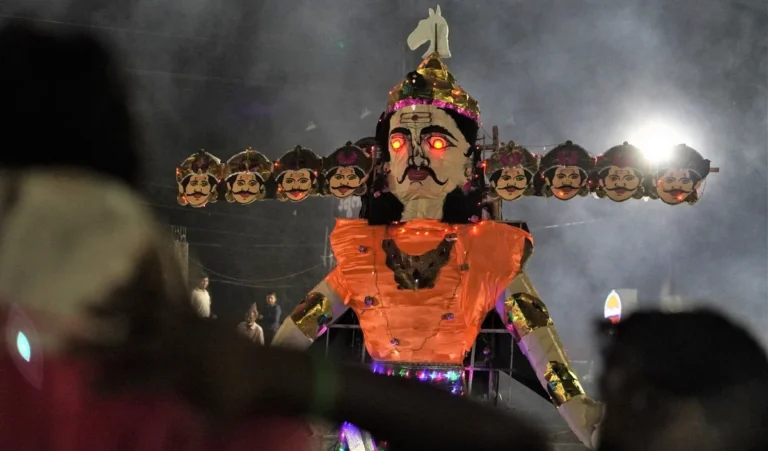 Dussehra 2024 Special । रावण वध से पहले श्री राम ने की थी देवी दुर्गा की आराधना, जिसे कहते हैं अकाल बोधन