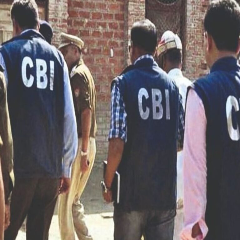 CGPSC भर्ती धांधली….18 अभ्यर्थियों के घर CBI रेड:5 साल का कॉल डिटेल, लैपटॉप-मोबाइल और बैंक खातों की जांच; कई नामी लोगों के घर तलाशी