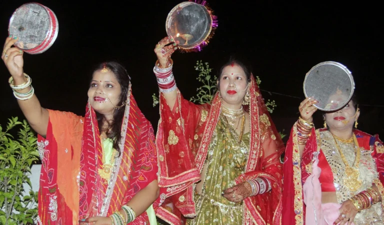 Karwa Chauth 2024: कब है करवा चौथ? नोट करे शुभ मुहूर्त और पूजा विधि