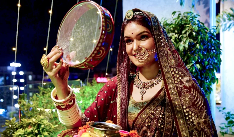 Karwa Chauth 2024: करवा चौथ पर महिलाएं अपनी राशि के अनुसार पहनें साड़ी और चूड़ी, अखंड सौभाग्य की प्राप्ति होगी