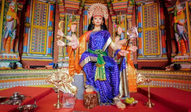 Navratri 2024: क्या इस बार अष्टमी और नवमी तिथि एक साथ पड़ रही है? जानिए व्रत की तिथि और मुहूर्त