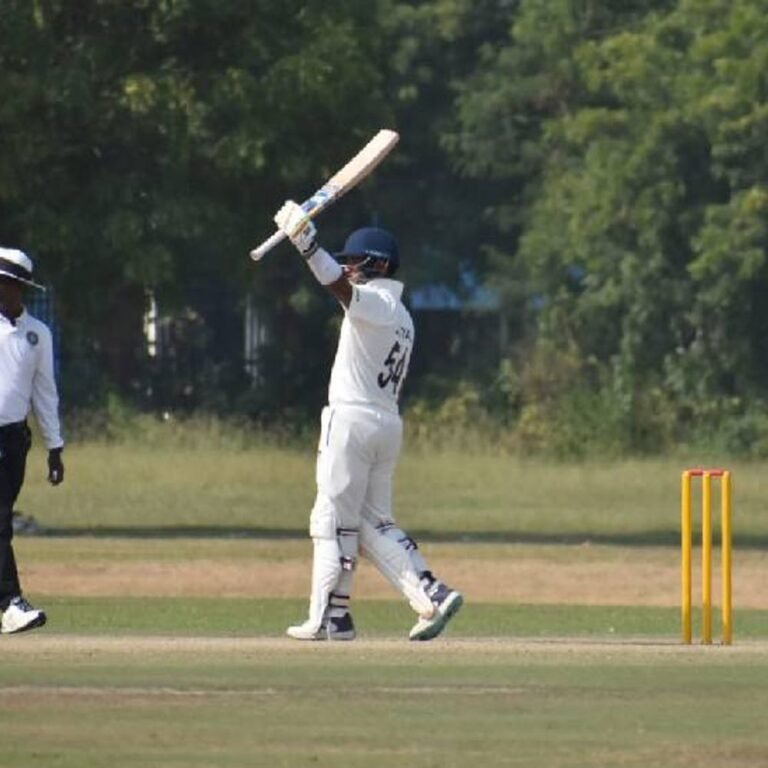 लखनऊ में यूपी VS हरियाणा रणजी मैच:हरियाणा 453 रनों पर ऑलआउट, यूपी का स्कोर 267/6 विकेट, कप्तान आर्यन जुयाल ने जड़ी सेंचुरी