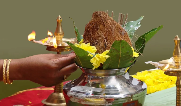 Shardiya Navratri 2024: शारदीय नवरात्रि में कलश स्थापना के समय वास्तु के इन नियमों का जरूर करें पालन