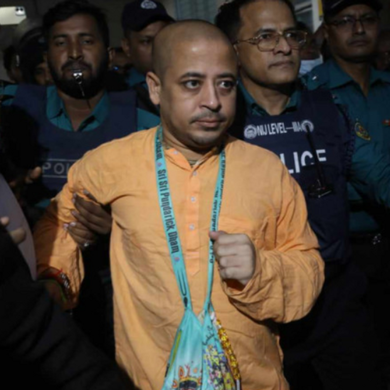 चिन्मय प्रभु को लेकर इस्कॉन की सफाई:हमने उनसे खुद को अलग नहीं किया; कल बांग्लादेश इस्कॉन ने कहा था- चिन्मय से हमारा संबंध नहीं