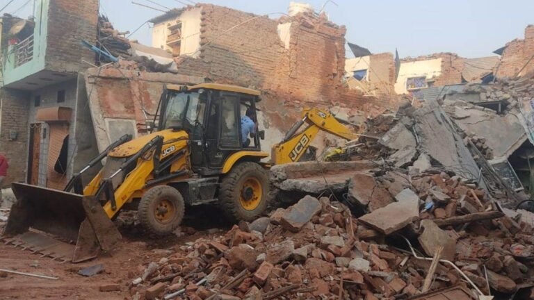 Morena Firecrackers Blast: देसी पटाखों में विस्फोट से आधी रात को ध्वस्त हुआ मकान… 4 महिलाओं की मौत