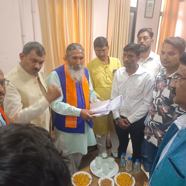 सांसद नाग बोले- मुगलों ने आदिवासियों का इतिहास बदला:जनजातीय गौरव दिवस पर बालोद में कहा- यह प्रकृति के हिसाब से चलने वाला समाज