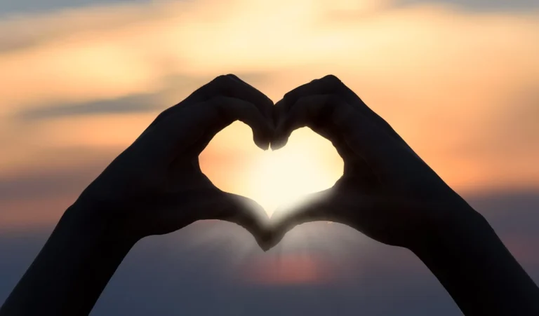 Weekly Love Horoscope 18 to 24 November 2024 | इन 3 राशि वाले रिश्ते में बढ़ेगी गलतफहमी, अनावश्यक बहस से बचें, प्रेमी जोड़ों के लिए कैसा रहेगा आने वाला सप्ताह?