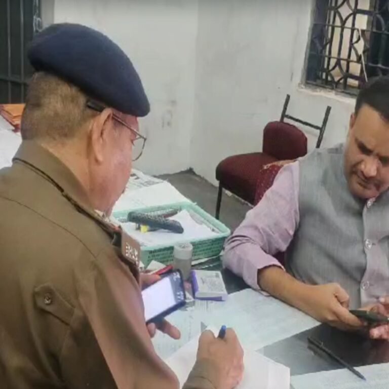 छत्तीसगढ़ वक्फ-बोर्ड अध्यक्ष को धमकी…कहा-गर्दन से 6 इंच काट देंगे:पाकिस्तानी बोला-कहां से छोटा होना है बता दो, चेयरमैन सलीम बोले-मैं डरता नहीं हूं