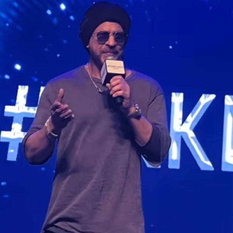 रोजाना 100 सिगरेट पीने वाले शाहरुख खान ने छोड़ी स्मोकिंग:बर्थडे पर फैंस को खुशखबरी देते हुए कहा- सांस लेने में तकलीफ हो रही है