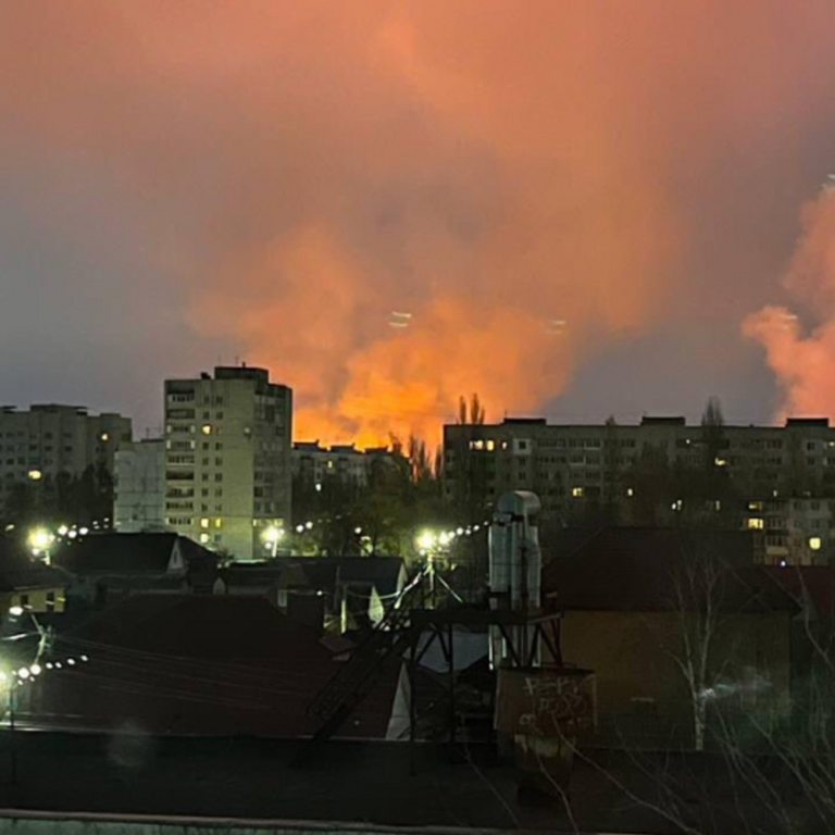 यूक्रेन का रूस की राजधानी पर 34 ड्रोन से हमला:मॉस्को में बड़े नुकसान की खबर नहीं, एक व्यक्ति घायल; कई उड़ानें डायवर्ट