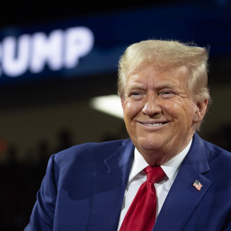 ट्रम्प के खिलाफ पोर्न स्टार केस में सुनवाई टली:सजा रद्द करने की अपील की थी; पैसे देकर पोर्न स्टार को चुप कराने का आरोप