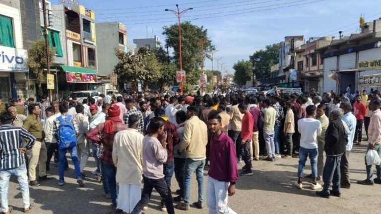 पांच वाहनों से आए 30 हमलावर, बंदूक-तलवारों से दलित परिवार पर किया हमला, महिला की मौत