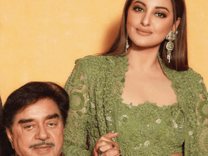 मुकेश खन्ना ने सोनाक्षी की परवरिश पर उठाए सवाल:कहा- रामायण के बारे में भी नहीं जानती एक्ट्रेस, अधूरे ज्ञान के लिए माता-पिता जिम्मेदार