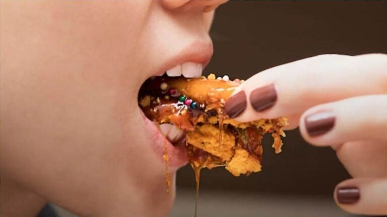 मीठे की क्रेविंग को दूर करेंगी ये 5 हेल्दी चीजें, शरीर बन जाएगा फौलाद