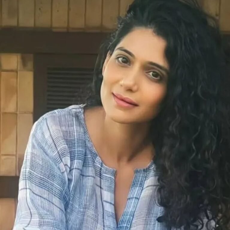 मराठी एक्ट्रेस उर्मिला कोठारे की कार ने मजदूरों को कुचला:एक की मौत, दूसरा घायल; एक्ट्रेस को भी चोट लगी