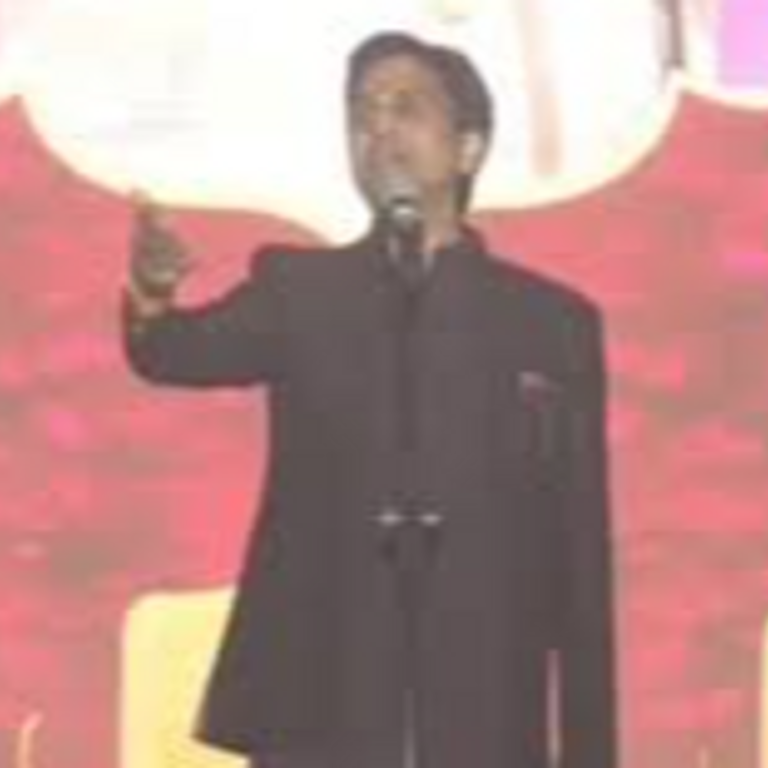 आपके घर का नाम रामायण हो, श्रीलक्ष्मी कोई और ले:मेरठ पहुंचे कवि कुमार विश्वास ने इशारों में सोनाक्षी, जहीर पर तंज