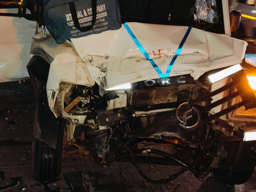 अमरकंटक से लौट रहे 13 लोगों को ट्रक ने कुचला:रायपुर में 2 बच्चों की मौत,गाड़ी खराब हुई,तो सड़क पर बैठा था धमतरी का परिवार