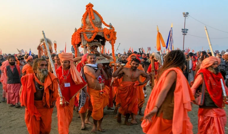 Kumbh Mela 2025: जानिए कब और कहां होगा महाकुंभ का आयोजन, शामिल होने से पहले जान लें ये बातें