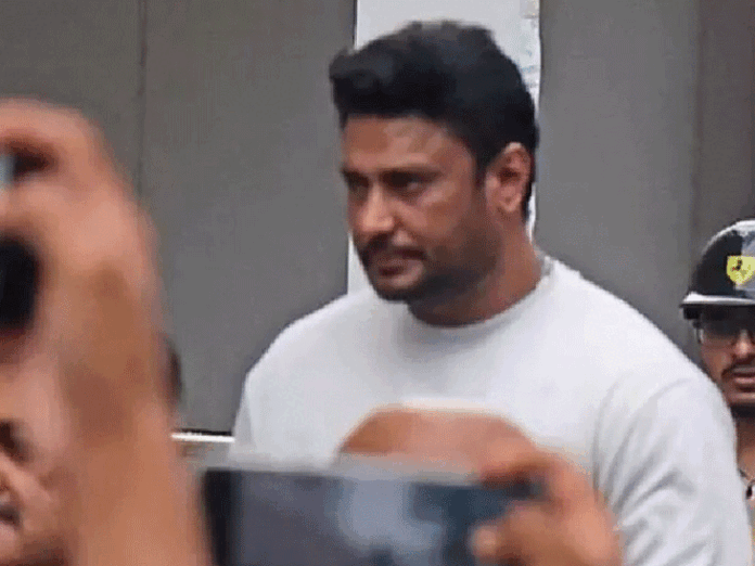 दर्शन थुगूदीपा की जमानत को चुनौती देगी कर्नाटक सरकार:फैन रेणुकास्वामी की हत्या के आरोप में 131 दिन जेल में रहे; सर्जरी के नाम पर मिली थी जमानत