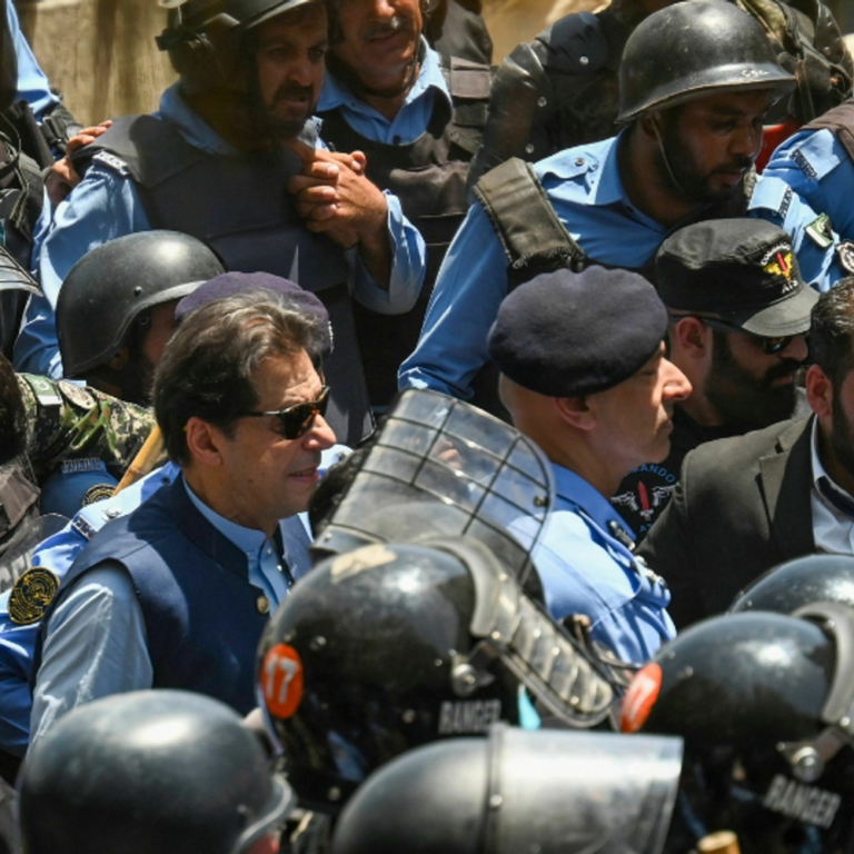 इमरान खान 9 मई की हिंसा में दोषी करार:पूर्व PM के लिए सैन्य दफ्तरों में घुस गए थे समर्थक, आग लगाई थी