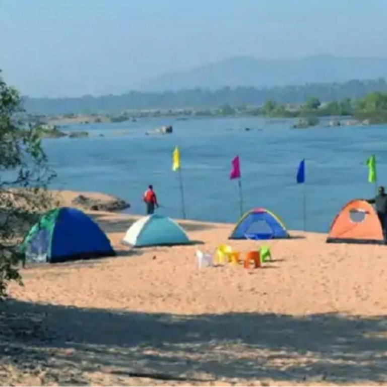 क्रिसमस, न्यू-ईयर वैकेशन के लिए बस्तर के 13 टूरिस्ट स्पॉट:इसमें से एक गांव को मिली इंटरनेशनल पहचान; चित्रकोट-तीरथगढ़ के अलावा कई छिपे हुए वाटरफॉल