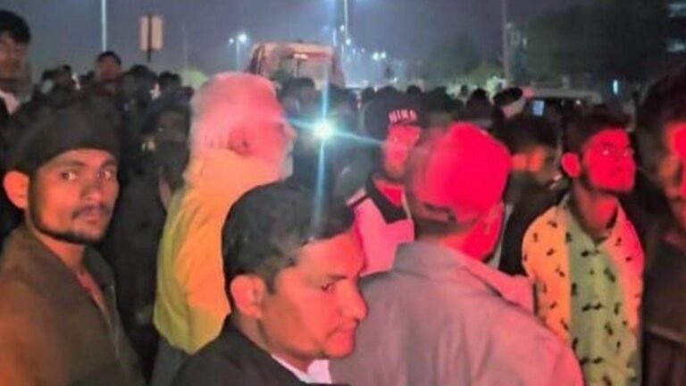 Sehore Accident: श्रद्धालुओं से भरी ट्राली को ट्रक ने मारी टक्कर, दो की मौत, 16 घायल