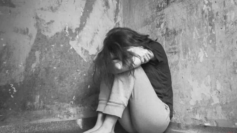 दलित लड़की के साथ 5 साल में 60 लोगों ने किया बलात्कार, कोच व क्लासमेट सभी ने बनाया हवस का शिकार