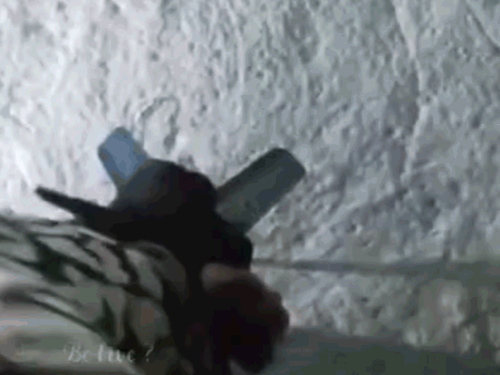 इंस्टाग्राम पर लाइव आकर लड़की ने किया सुसाइड VIDEO:जांजगीर-चांपा में 19 साल की युवती ने लगाई फांसी, तड़प-तड़पकर कर गई जान, लोग देखते रहे