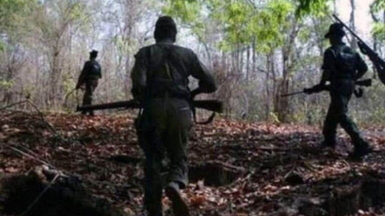 CG Naxal News: नक्सलियों के बड़े मूवमेंट की सूचना पर शुरू हुआ ऑपरेशन, बीजापुर और सुकमा के 2500 जवानों ने जंगल में बिताई रात