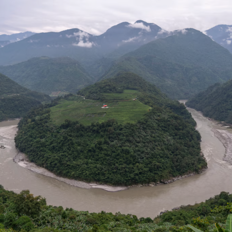 चीन बोला-ब्रह्मपुत्र पर बांध बनाने से भारत को नुकसान नहीं:साइंटिफिक तरीके से इसे तैयार करेंगे; भारत ने हाइड्रोपावर प्रोजेक्ट पर जताई थी आपत्ति