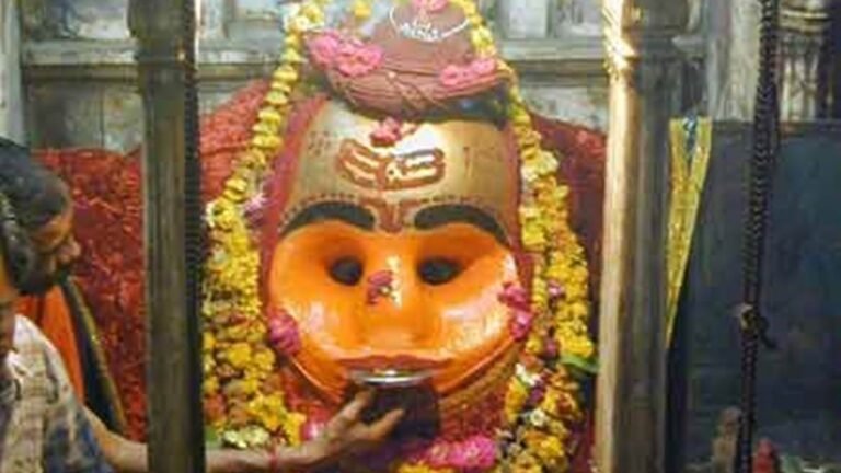उज्जैन में बाबा काल भैरव के दरबार में लागू नहीं होगी शराबबंदी, प्रसाद के रूप में चढ़ती रहेगी मदिरा