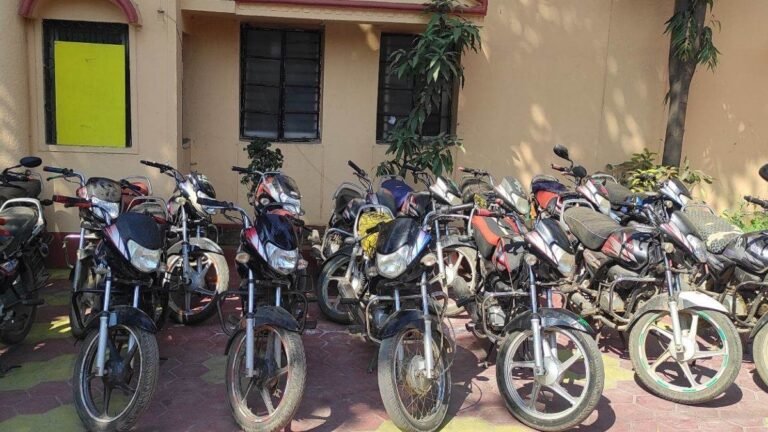 चोरी की बाइक से शहर में उड़ा रहे थे गुलछर्रे, चालान कटा तो एक, दो नहीं… 30 गाड़ियां बरामद