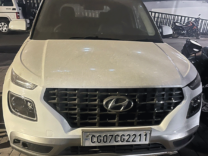 आरक्षकों ने गांजा बेचकर खरीदे घर और कार-बाइक:बिलासपुर में GRP कॉन्स्टेबल की 1.50 करोड़ की संपत्ति जब्त; रिश्तेदारों के नाम पर प्रॉपर्टी