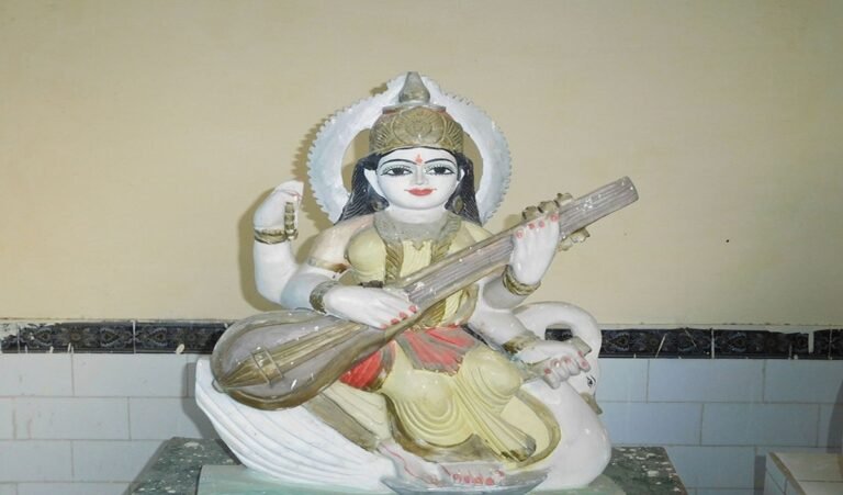 Basant Panchami 2025 Upay: बसंत पंचमी पर बच्चों से जरूर कराएं ये उपाय, हर क्षेत्र में मिल सकती है सफलता