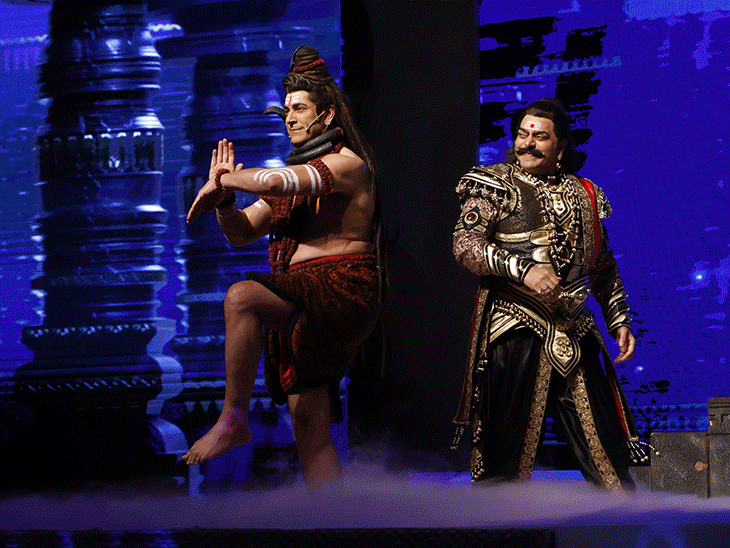 आशुतोष राणा बोले-रावण से लेनी चाहिए सीख:रायपुर में कहा- मित्रता देखकर किसी को जज नहीं कर सकते, शत्रु बड़ा हो तो ख्याति ज्यादा होगी