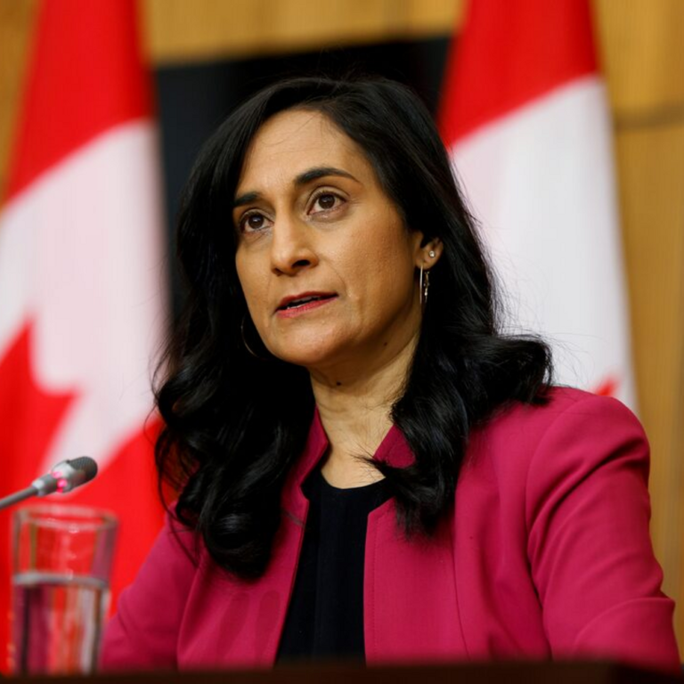 अनीता आनंद बन सकती हैं कनाडा की PM:लिबरल पार्टी की बैठक में तय हो सकता है नाम, अभी ट्रांसपोर्ट मिनिस्ट्री की जिम्मेदारी