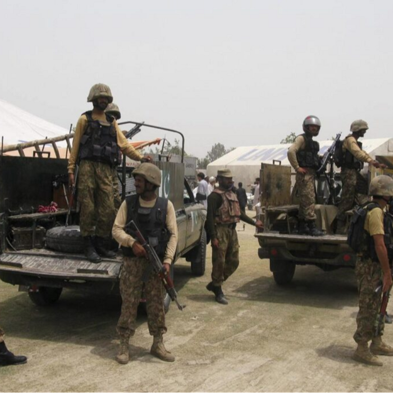 पाकिस्तानी सेना ने खैबर राज्य में 30 आतंकी मारे:3 इलाकों में चलाया सीक्रेट ऑपरेशन, हथियार और गोला-बारूद भी बरामद