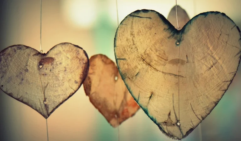 Weekly Love Horoscope 20 To 26 January 2025  | कन्या, वृश्चिक और दो अन्य राशियों के जातक नई डेट पर जा सकते हैं