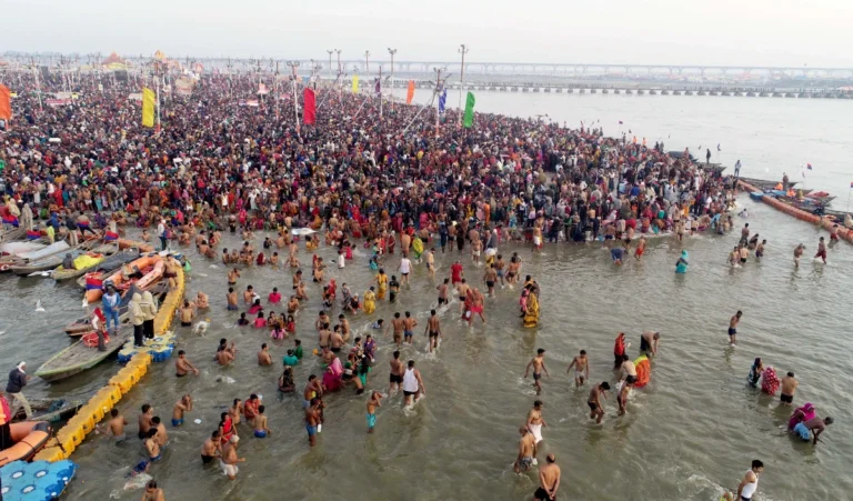 मौनी अमावस्या पर बन रहा है ग्रहों का शुभ संयोग, इन 4 राशियों को मिलेगा लाभ