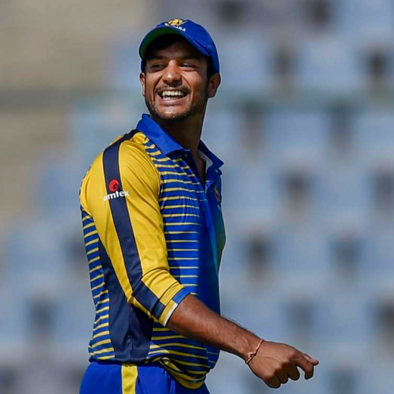 कर्नाटक ने 5वीं बार विजय हजारे ट्रॉफी जीती:विदर्भ को 36 रन से हराया, फाइनल में नहीं चले करुण नायर; स्मरण ने शतक लगाया